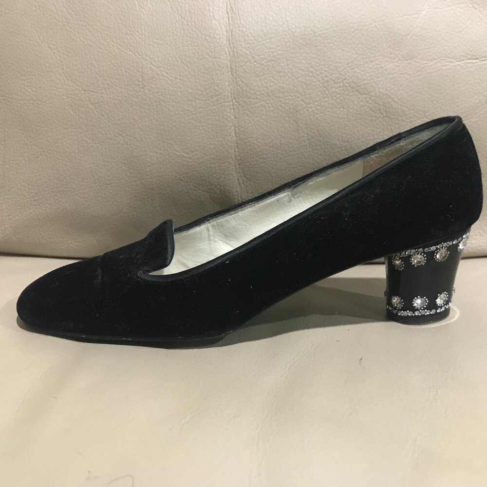 VINTAGE  HEELS (SIZE 8N) Boutique Mancini 20 Rue du Boccador, Paris